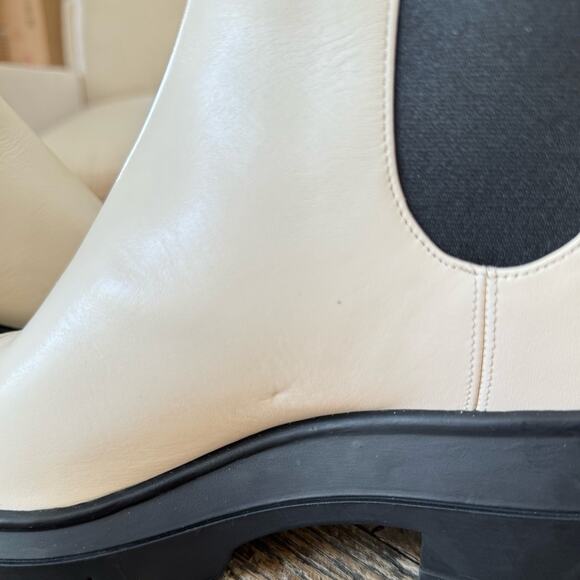 Stuart Weitzman Norah Leather Lug-Sole Chelsea Ivory Booties - 8.5N - Picture 6 of 6